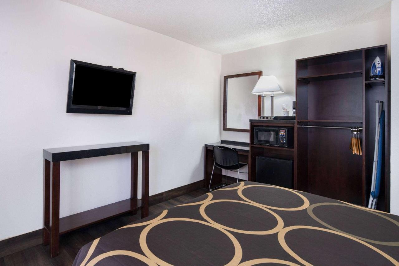 Super 8 By Wyndham San Diego Hotel Circle Exterior foto