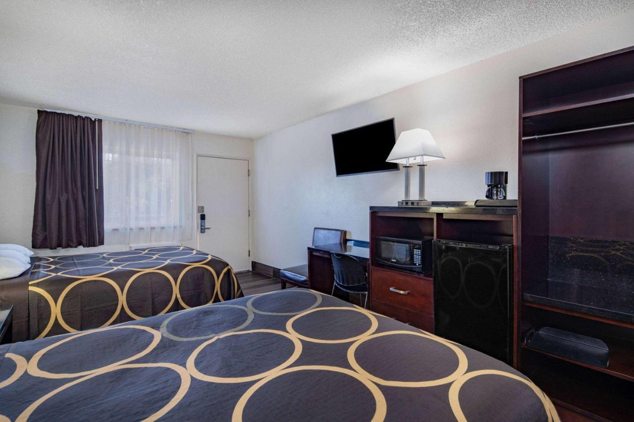 Super 8 By Wyndham San Diego Hotel Circle Exterior foto